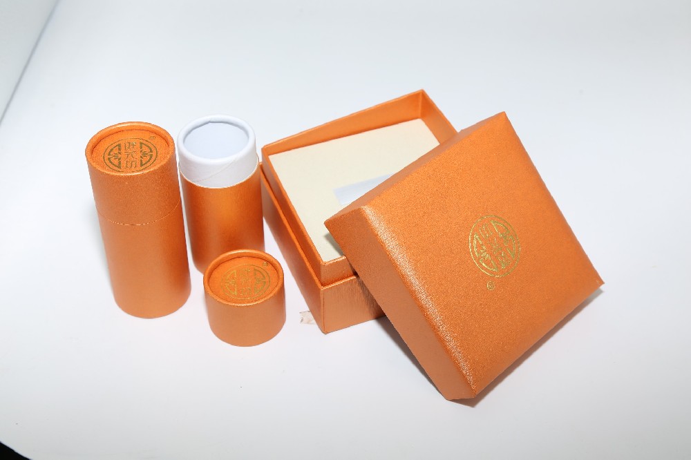 廣州包裝盒印刷廠：幫你打造獨一無二的禮品盒、食品盒和灑具盒！